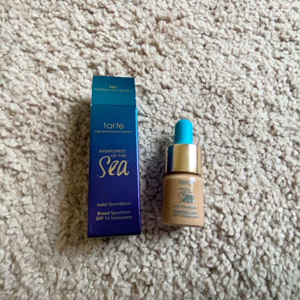 TARTE rainforest of the sea water foundation